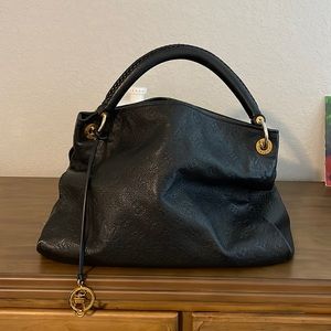 Louis Vuitton Artsy MM Black